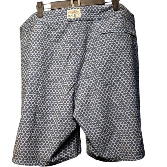 Faherty Biarritz fishscale redux boardshorts size 42 - Picture 2 of 4